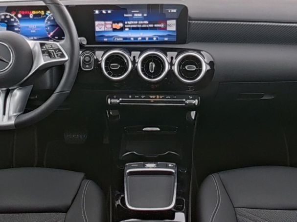 Mercedes-Benz A 200 Progressive MBUX Navi-Prem. Kamera SpurH Mercedes-Benz A 200 Progressive MBUX Navi-Prem. Kamera SpurH