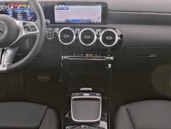 Mercedes-Benz A 200 Progressive MBUX Navi Kamera Winter-Paket