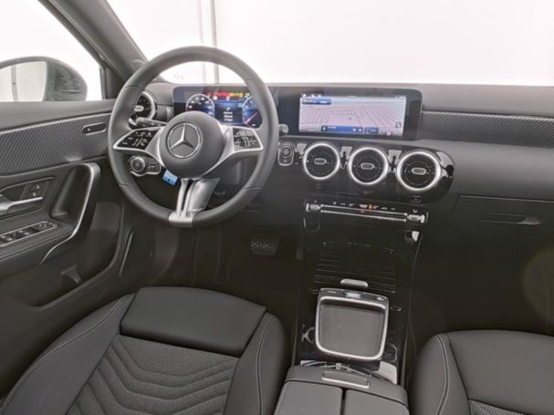 Mercedes-Benz A 200 Progressive MBUX Navi Kamera Winter-Paket Mercedes-Benz A 200 Progressive MBUX Navi Kamera Winter-Paket