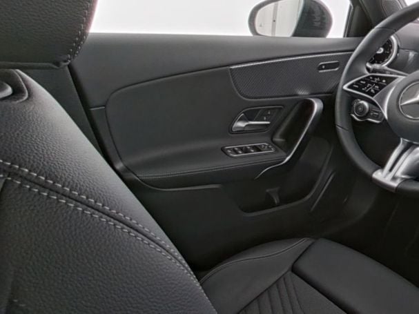 Mercedes-Benz A 200 Progressive Night MBUX Navi-Prem Kamera Mercedes-Benz A 200 Progressive Night MBUX Navi-Prem Kamera