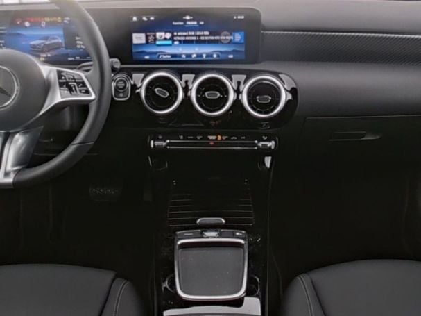Mercedes-Benz A 200 Progressive Night MBUX Navi-Prem Kamera Mercedes-Benz A 200 Progressive Night MBUX Navi-Prem Kamera