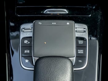 Mercedes-Benz A 220 4M AMG Distronic Panorama Standheizung