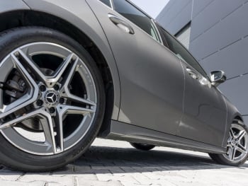 Mercedes-Benz A 220 4M AMG Distronic Panorama Standheizung