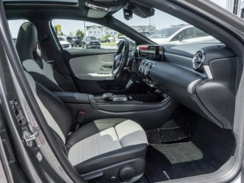Mercedes-Benz A 220 4M AMG Distronic Panorama Standheizung