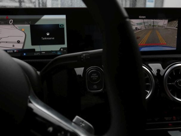 Mercedes-Benz A 220 4M AMG Navi Kamera Spiegel-Paket KeylessGo