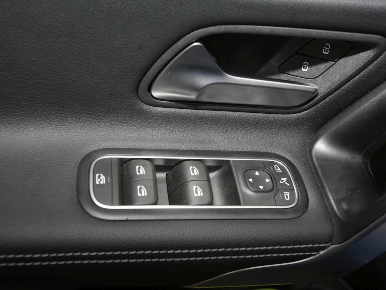 Mercedes-Benz A 220 4M AMG Navi Kamera Spiegel-Paket KeylessGo