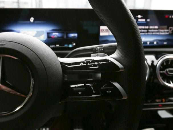 Mercedes-Benz A 220 4M AMG Navi Kamera Spiegel-Paket KeylessGo