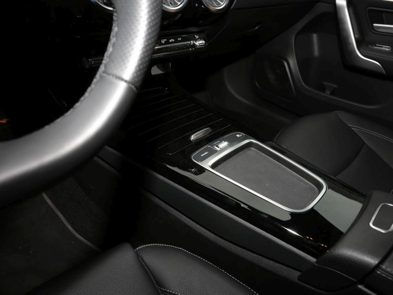 Mercedes-Benz A 220 4M AMG Navi Kamera Spiegel-Paket KeylessGo