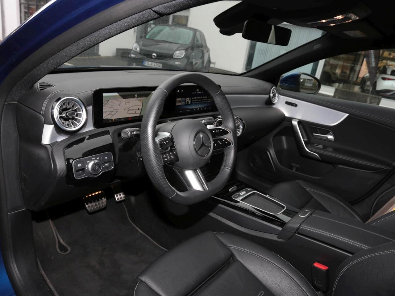 Mercedes-Benz A 220 4M AMG Navi Kamera Spiegel-Paket KeylessGo