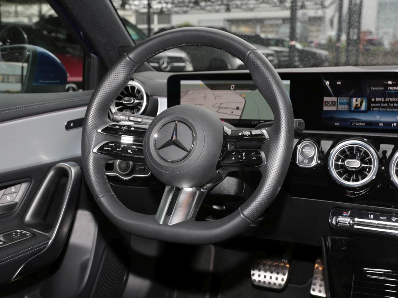 Mercedes-Benz A 220 4M AMG Navi Kamera Spiegel-Paket KeylessGo