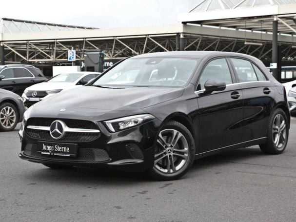 Mercedes-Benz A 220 4M Style MBUX Navi LED Kamera Totwinkel