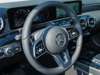 Mercedes-Benz A 220 d Kompaktlimousine Progressive MBUX Navi