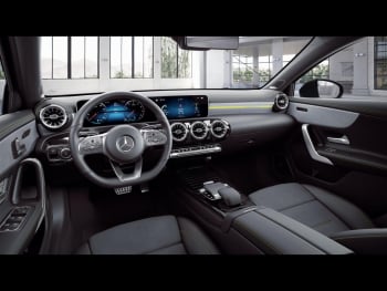 Mercedes-Benz A 250 4M AMG Night Burmester Memory Kamera SpurH