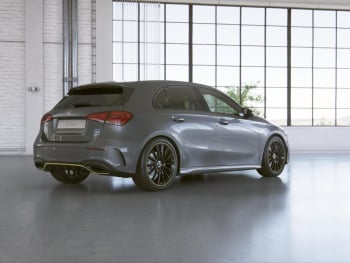 Mercedes-Benz A 250 4M AMG Night Burmester Memory Kamera SpurH
