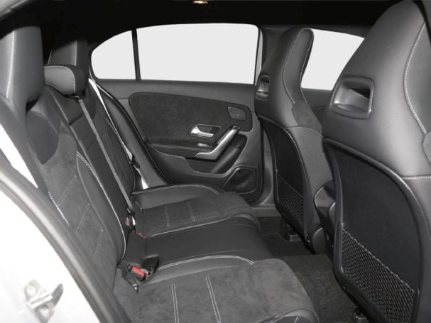 Mercedes-Benz A 250 4MATIC Kompaktlimousine AMG Night Standhzg Mercedes-Benz A 250 4MATIC Kompaktlimousine AMG Night Standhzg