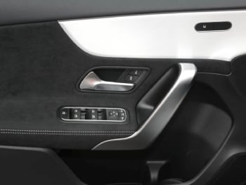 Mercedes-Benz A 250 4MATIC Kompaktlimousine AMG Night Standhzg