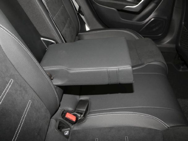 Mercedes-Benz A 250 4MATIC Kompaktlimousine AMG Night Standhzg Mercedes-Benz A 250 4MATIC Kompaktlimousine AMG Night Standhzg