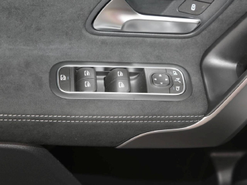 Mercedes-Benz A 250 4MATIC Kompaktlimousine AMG Night Standhzg