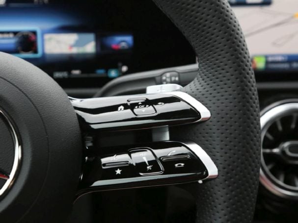 Mercedes-Benz A 250 4MATIC Kompaktlimousine AMG Night Standhzg