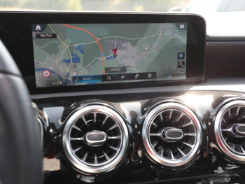 Mercedes-Benz A 250 e  Progressive MBUX Burmester Panorama AHK