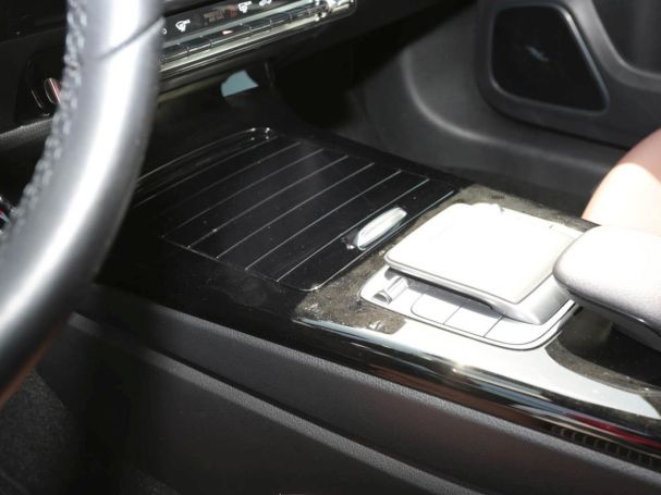 Mercedes-Benz A 250 e Progressive MBUX Burmester Panorama AHK Mercedes-Benz A 250 e Progressive MBUX Burmester Panorama AHK