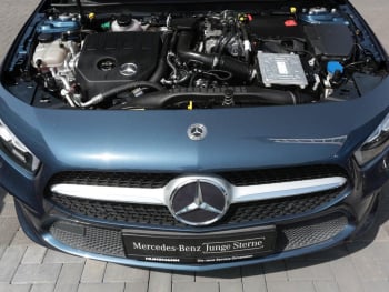 Mercedes-Benz A 250 e  Progressive MBUX Burmester Panorama AHK