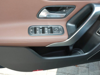 Mercedes-Benz A 250 e  Progressive MBUX Burmester Panorama AHK