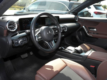 Mercedes-Benz A 250 e  Progressive MBUX Burmester Panorama AHK