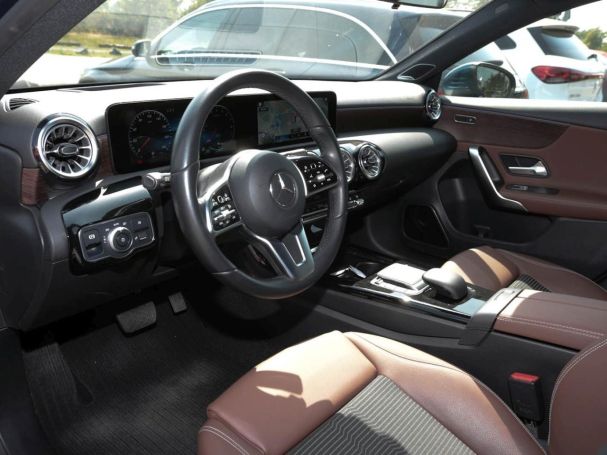 Mercedes-Benz A 250 e Progressive MBUX Burmester Panorama AHK Mercedes-Benz A 250 e Progressive MBUX Burmester Panorama AHK