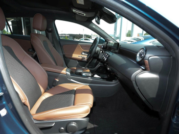 Mercedes-Benz A 250 e  Progressive MBUX Burmester Panorama AHK
