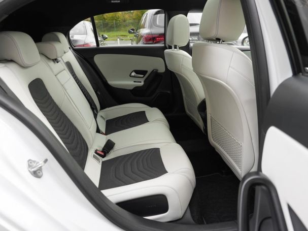 Mercedes-Benz A 250 e Style MBUX Navi+ Panorama Kamera SHZ Mercedes-Benz A 250 e Style MBUX Navi+ Panorama Kamera SHZ