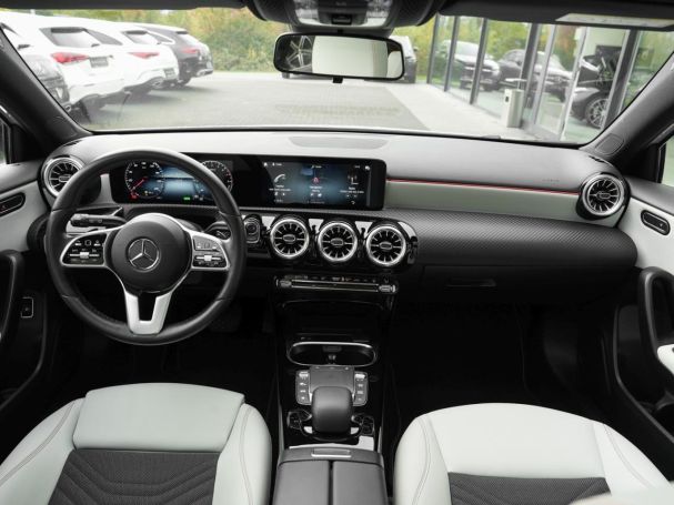 Mercedes-Benz A 250 e Style MBUX Navi+ Panorama Kamera SHZ Mercedes-Benz A 250 e Style MBUX Navi+ Panorama Kamera SHZ