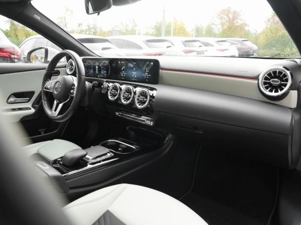 Mercedes-Benz A 250 e Style MBUX Navi+ Panorama Kamera SHZ Mercedes-Benz A 250 e Style MBUX Navi+ Panorama Kamera SHZ