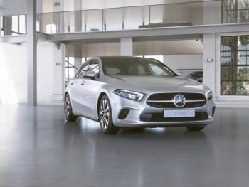 Mercedes-Benz A 250 e  Style MBUX Navi+ Panorama Kamera SHZ