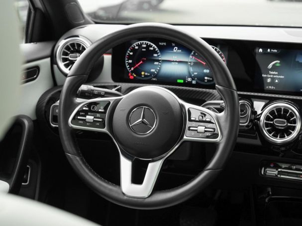 Mercedes-Benz A 250 e Style MBUX Navi+ Panorama Kamera SHZ Mercedes-Benz A 250 e Style MBUX Navi+ Panorama Kamera SHZ