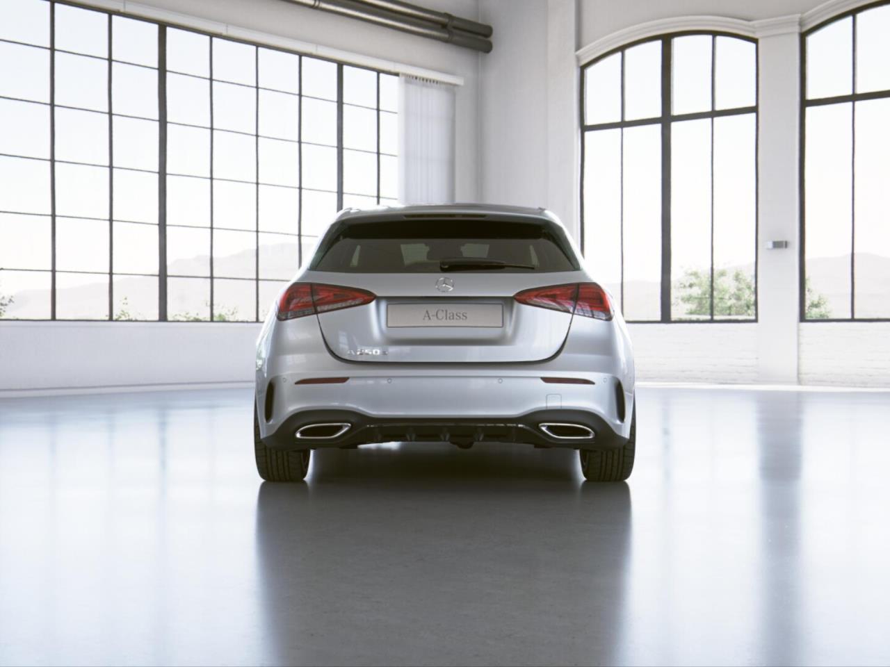 Mercedes-Benz A 250 e  AMG Night Panorama Kamera BusinessP Navi