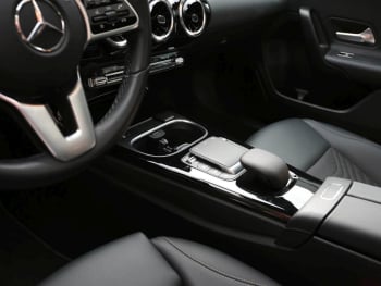 Mercedes-Benz A 250 e  Style MBUXNavi+ Panorama Kamera