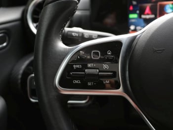 Mercedes-Benz A 250 e  Style MBUXNavi+ Panorama Kamera