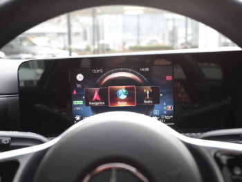 Mercedes-Benz A 250 e  Style MBUXNavi+ Panorama Kamera