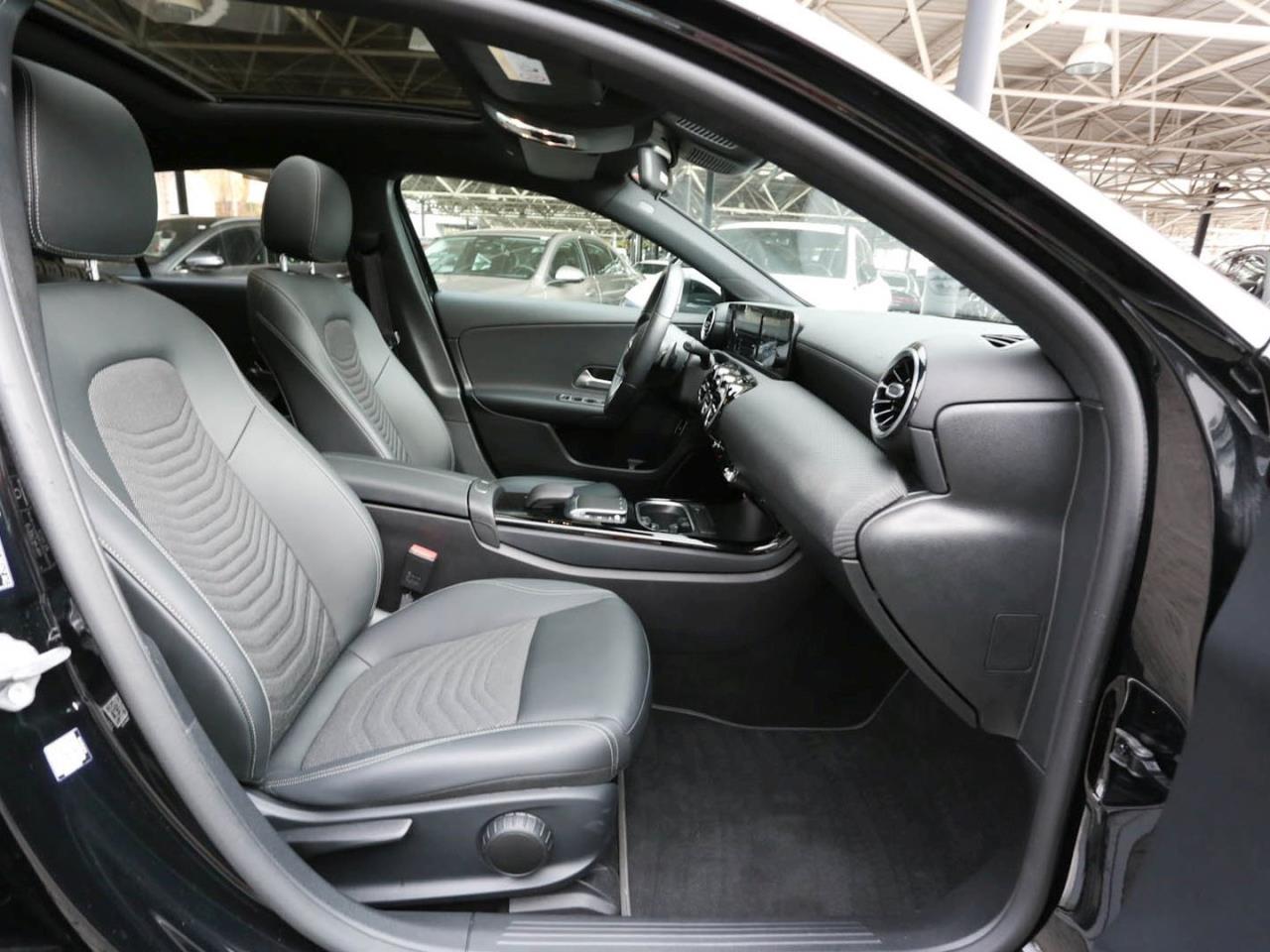 Mercedes-Benz A 250 e  Style MBUXNavi+ Panorama Kamera