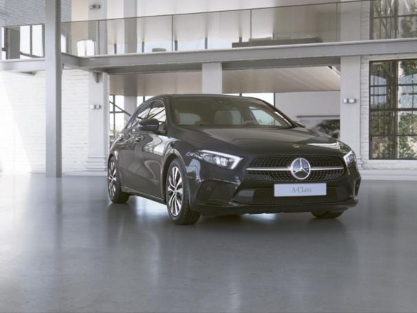 Mercedes-Benz A 250 e  Style MBUXNavi+ Panorama Kamera