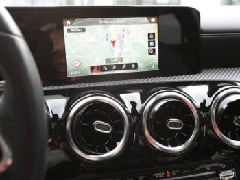 Mercedes-Benz A 250 e  Style MBUXNavi+ Panorama Kamera