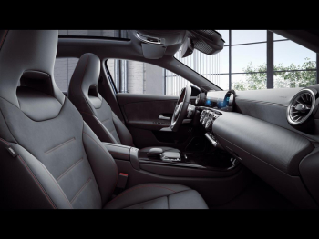 Mercedes-Benz A 250 e  AMG Night Panorama 360° Distronic AHK
