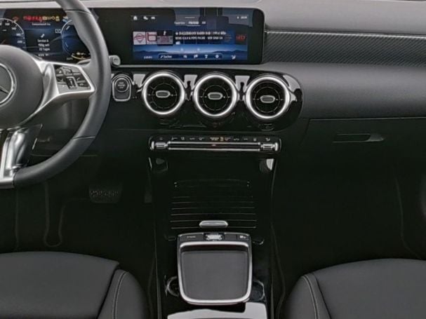 Mercedes-Benz A 250 e Progressive MBUX Navi-Prem. LED Kamera Mercedes-Benz A 250 e Progressive MBUX Navi-Prem. LED Kamera
