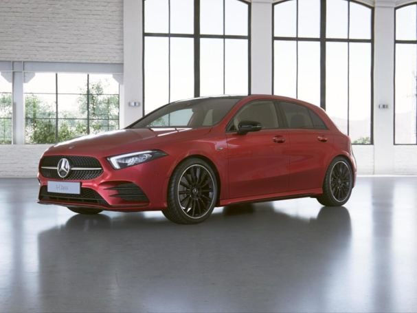Mercedes-Benz A 250 e  AMG Night Edition2020 Panorama Spurhalte