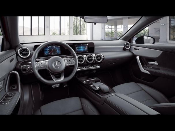 Mercedes-Benz A 250 e AMG Night Edition2020 Panorama Spurhalte Mercedes-Benz A 250 e AMG Night Edition2020 Panorama Spurhalte