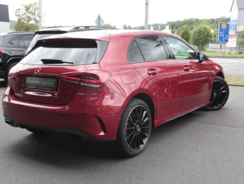 Mercedes-Benz A 250 e  AMG Night Edition2020 Panorama Spurhalte