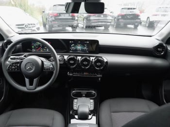Mercedes-Benz A 250 e  MBUX Navi PublicCharging Sitzheizung