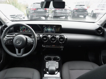 Mercedes-Benz A 250 e  MBUX Navi PublicCharging Sitzheizung