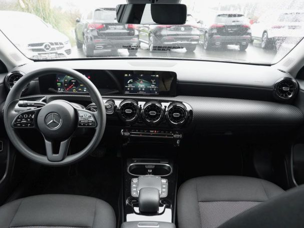 Mercedes-Benz A 250 e  MBUX Navi PublicCharging Sitzheizung